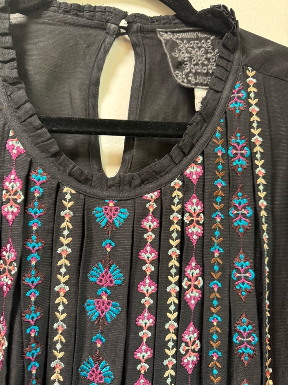 Johnny Was Calico embroidered blouse - Picture 5 of 7